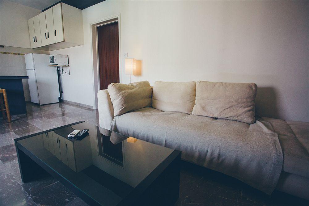 Vega Apartments Limisso Esterno foto