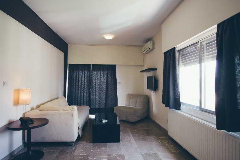 Vega Apartments Limisso Esterno foto